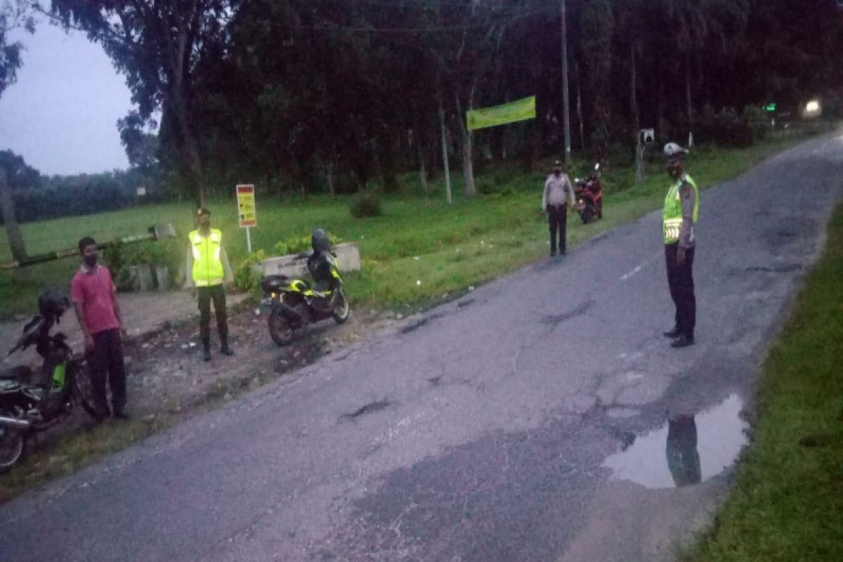 Polres Simalungun patroli Subuh antisipasi balap liar di Bulan Ramadhan