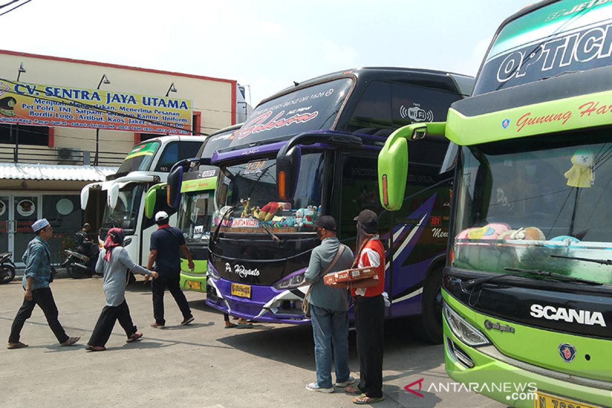 Terminal Lebak Bulus belum miliki layanan tes COVID-19