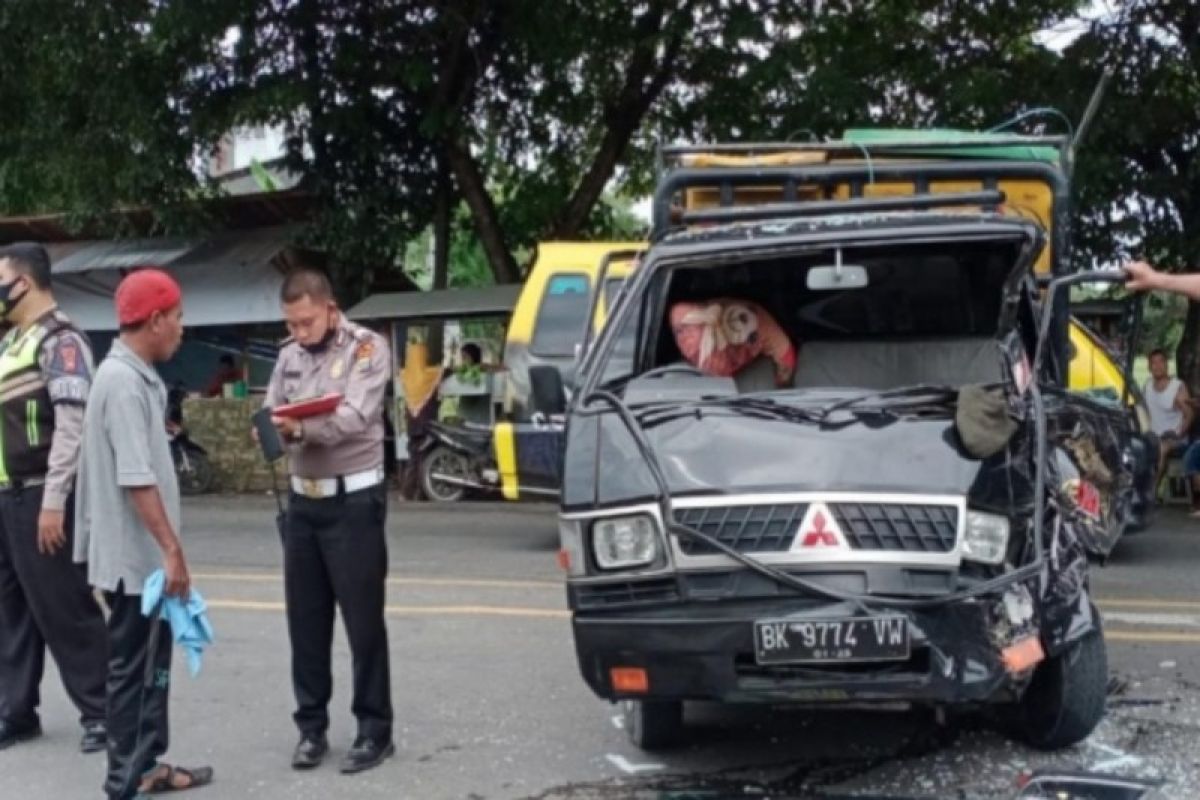 Tabrakan beruntun di Tebing Tinggi