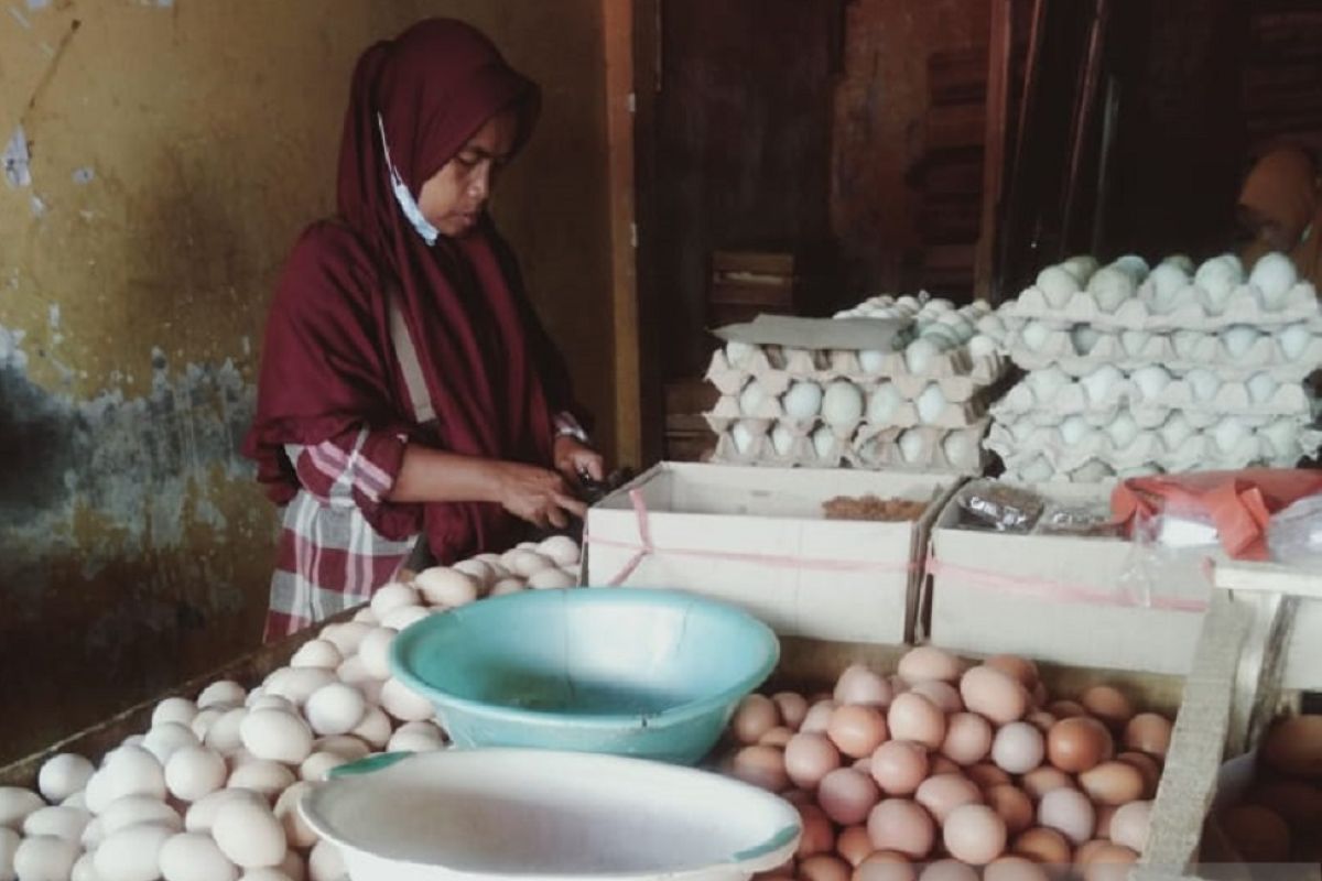 Harga sejumlah sembako di Kota Sukabumi terus turun pada pekan kedua Ramadhan