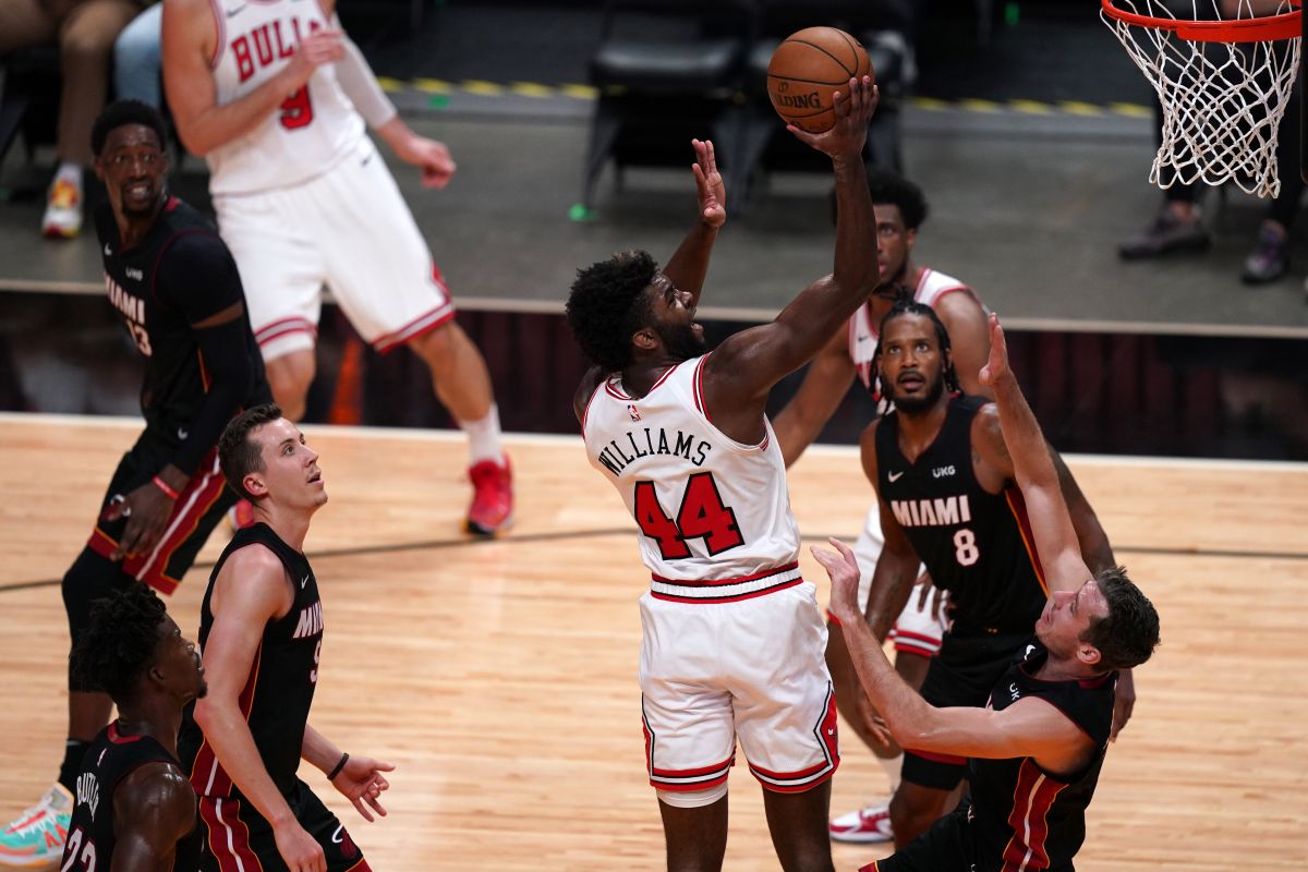 Bulls hajar Heat, Timberwolves robohkan Jazz