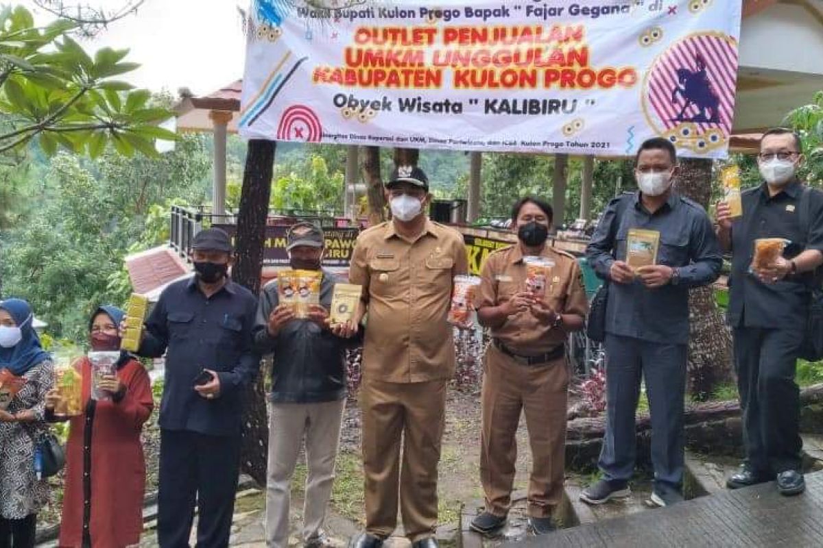 DPRD Kulon Progo dorong DiskopUKM dampingi pedagang di objek wisata