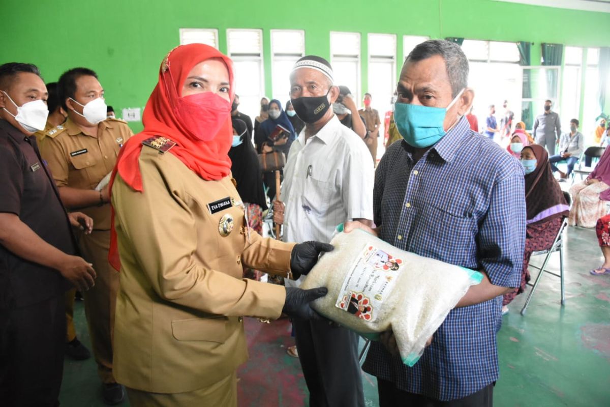 Baznas Bandarlampung beri bantuan 120 ton beras