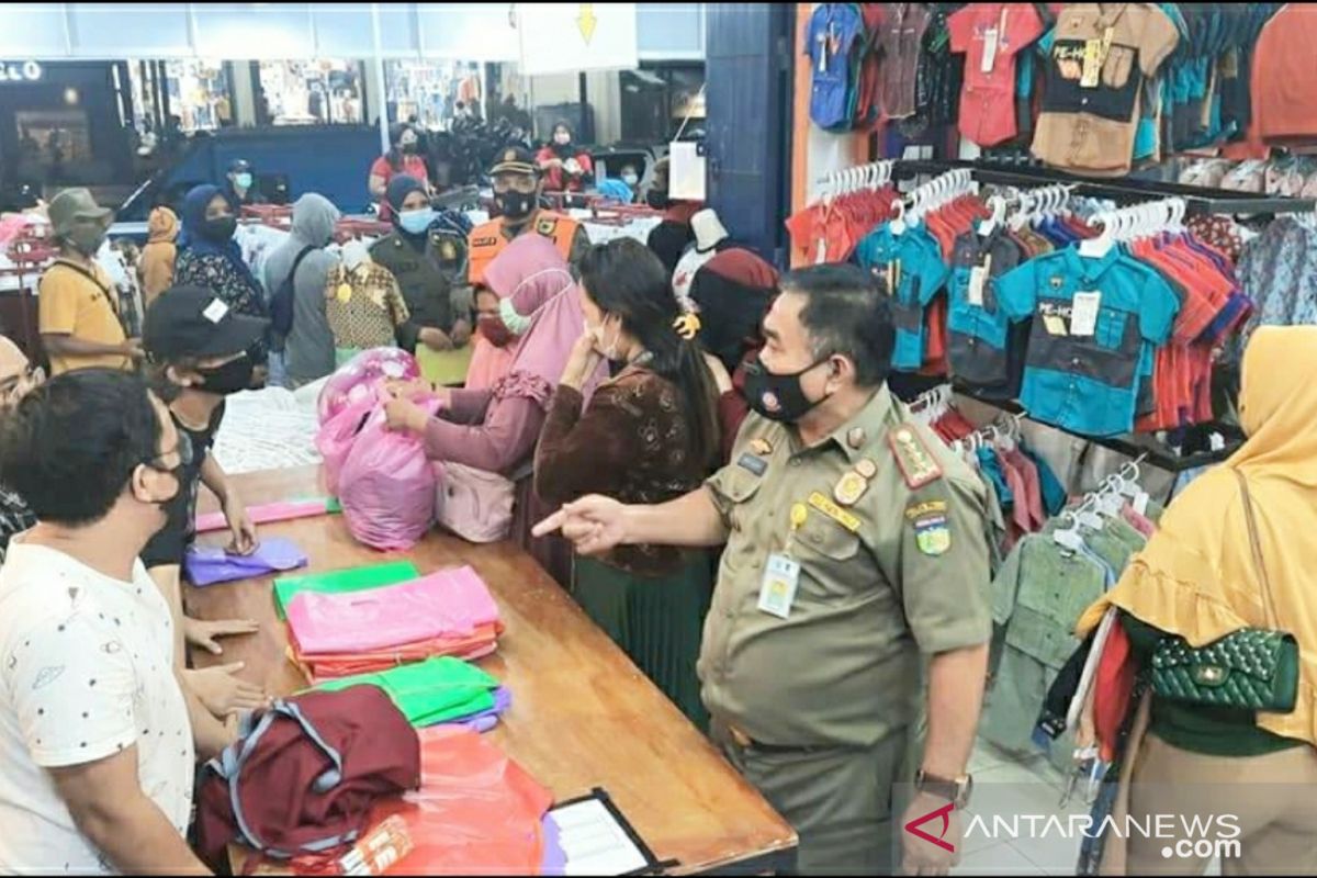 Pelanggar prokes COVID-29 di Palu didenda Rp100 ribu hingga Rp2 juta