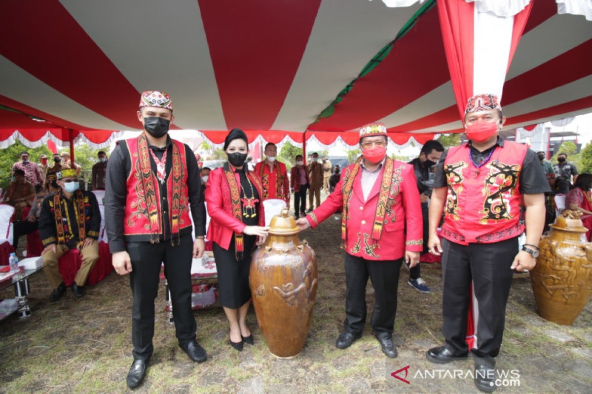 Masyarakat Dayak Kabupaten Landak gelar ritual adat Naik Dango di tengah pandemi