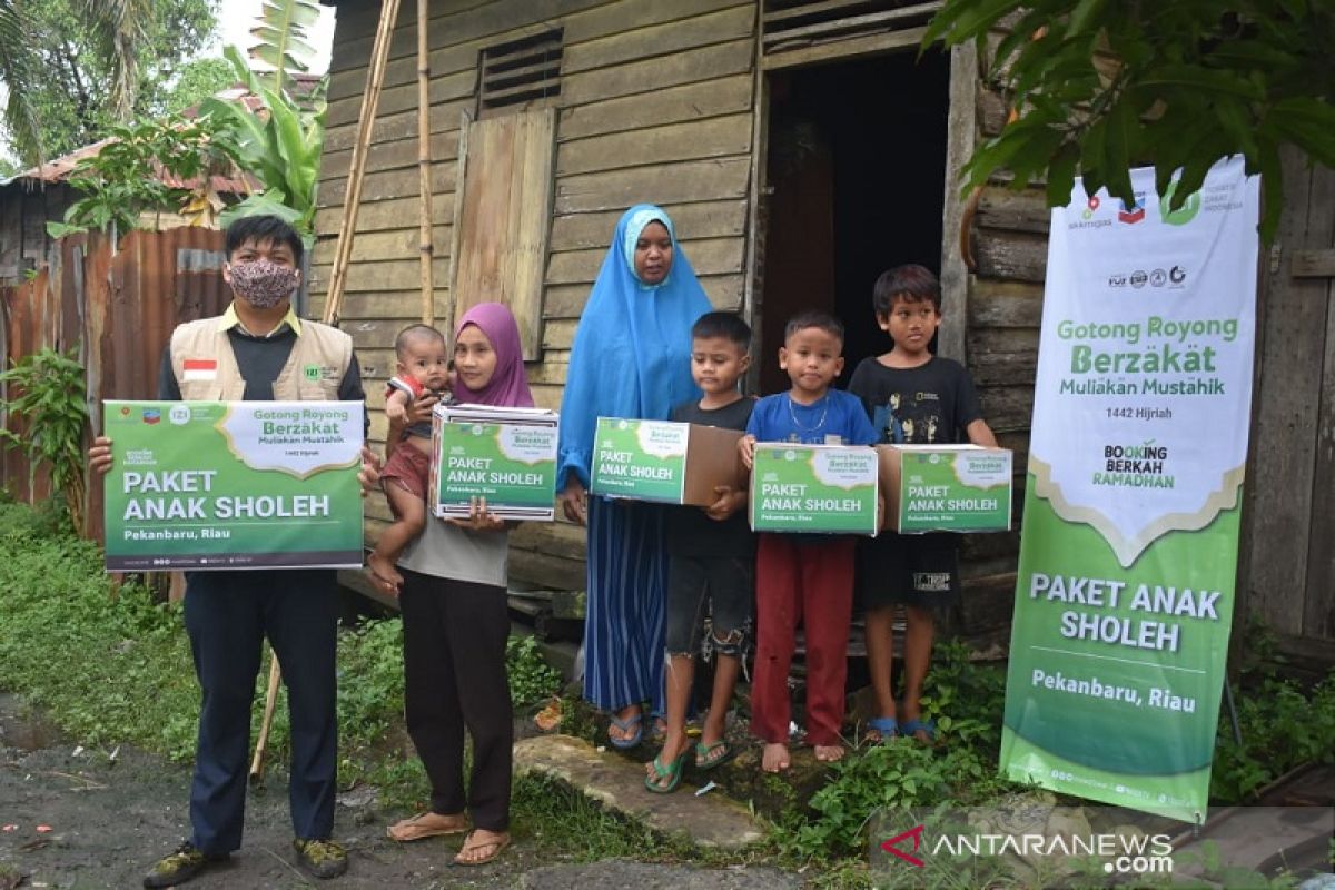 Anak yatim dan dhuafa Pekanbaru terima paket Ramadhan  dari Chevron-LAZNAS IZI