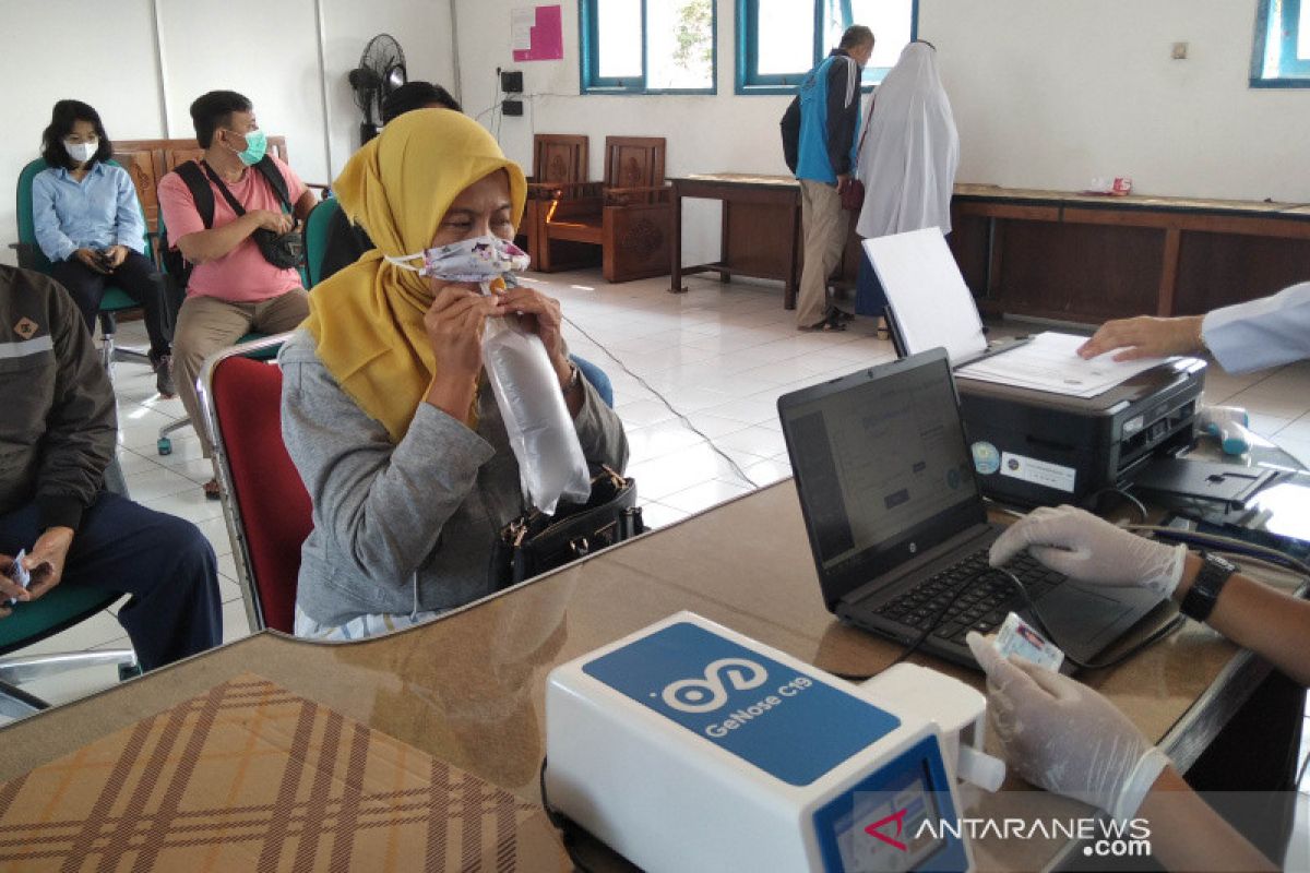 Terminal Induk Jati Kudus sediakan layanan tes  GeNose gratis