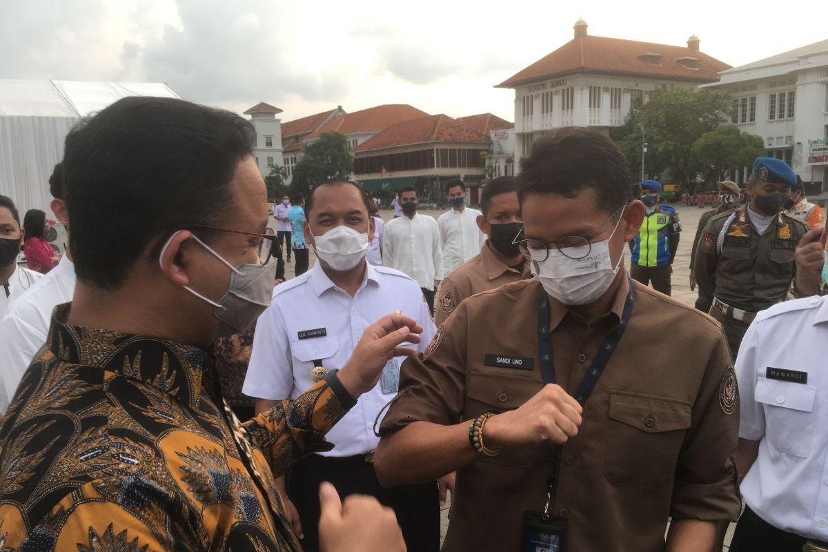 Survei: Anies bisa menang Pilpres jika berpasangan RK atau Sandiaga