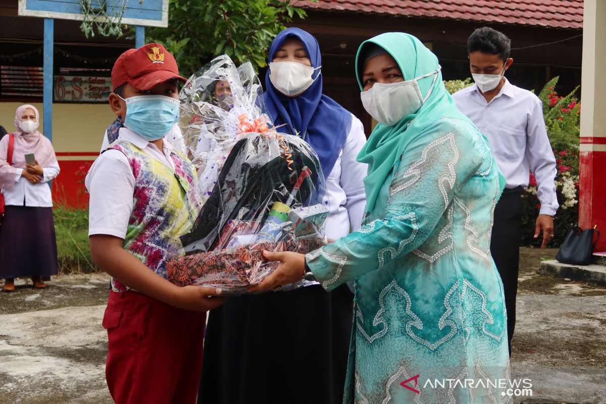 772 anak dari 274 sekolah di HSS terima bantuan dari GNOTA