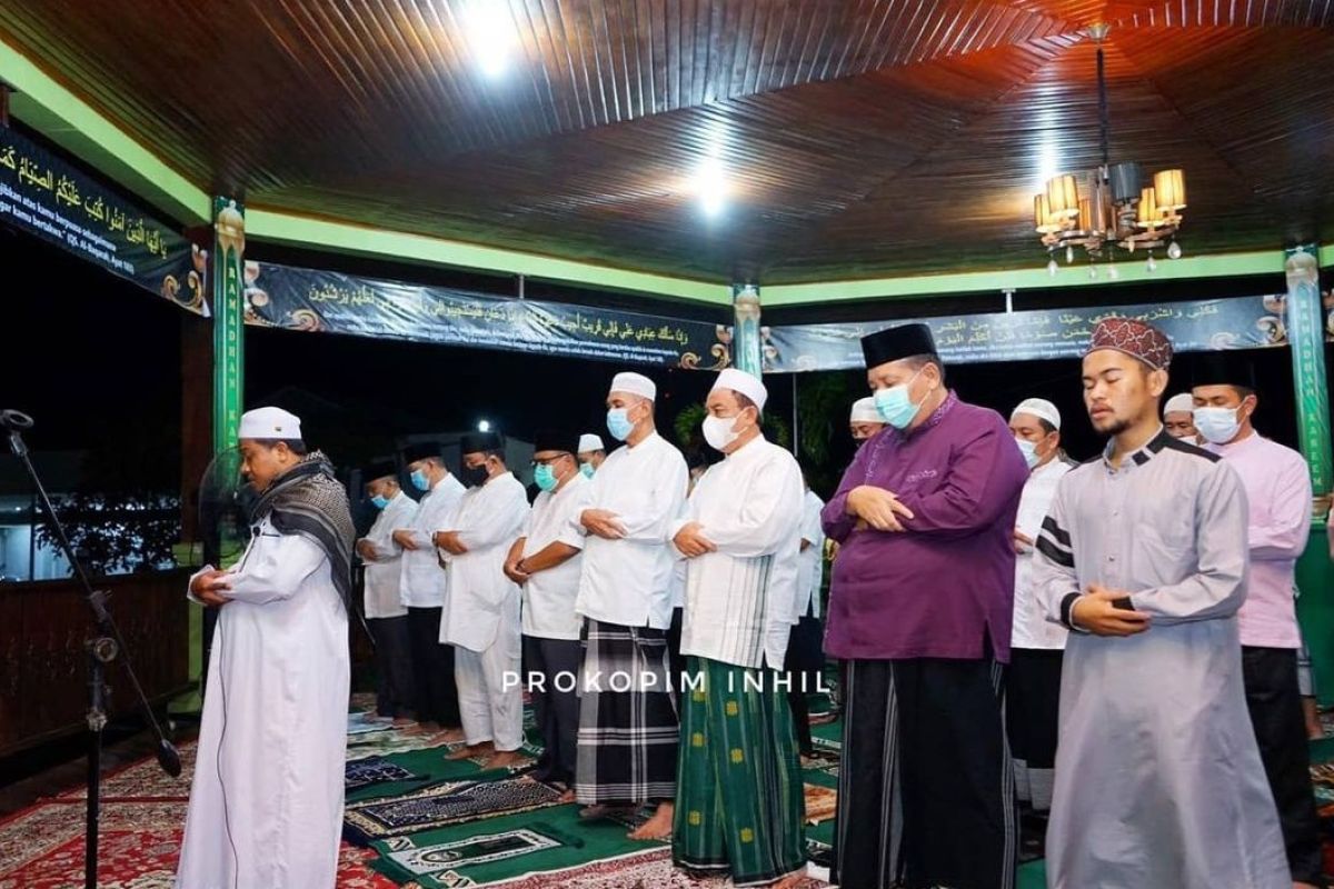 Bupati Inhil ajak masyarakat dirikan sholat di malam Ramadhan