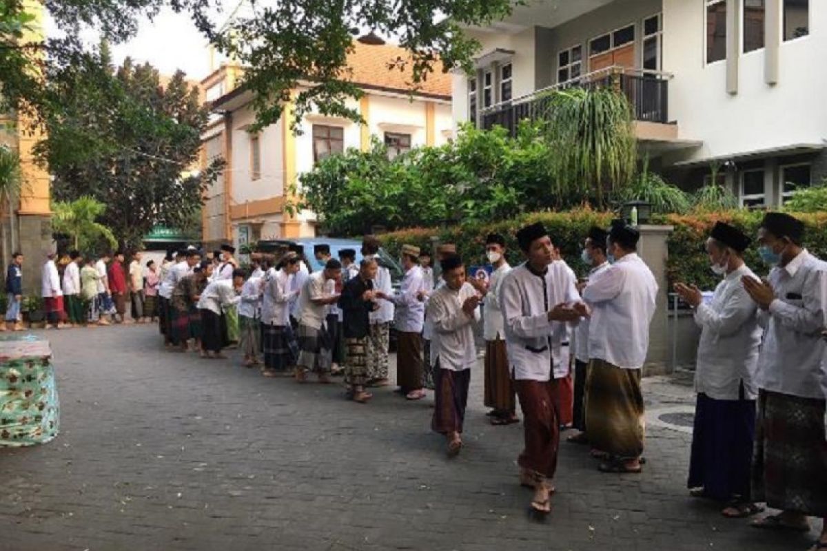 Pesantren Tebuireng Jombang pulangkan santri