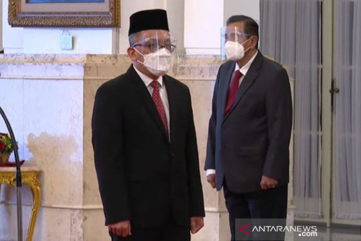 Jokowi lantik Laksana Tri Handoko sebagai Kepala BRIN