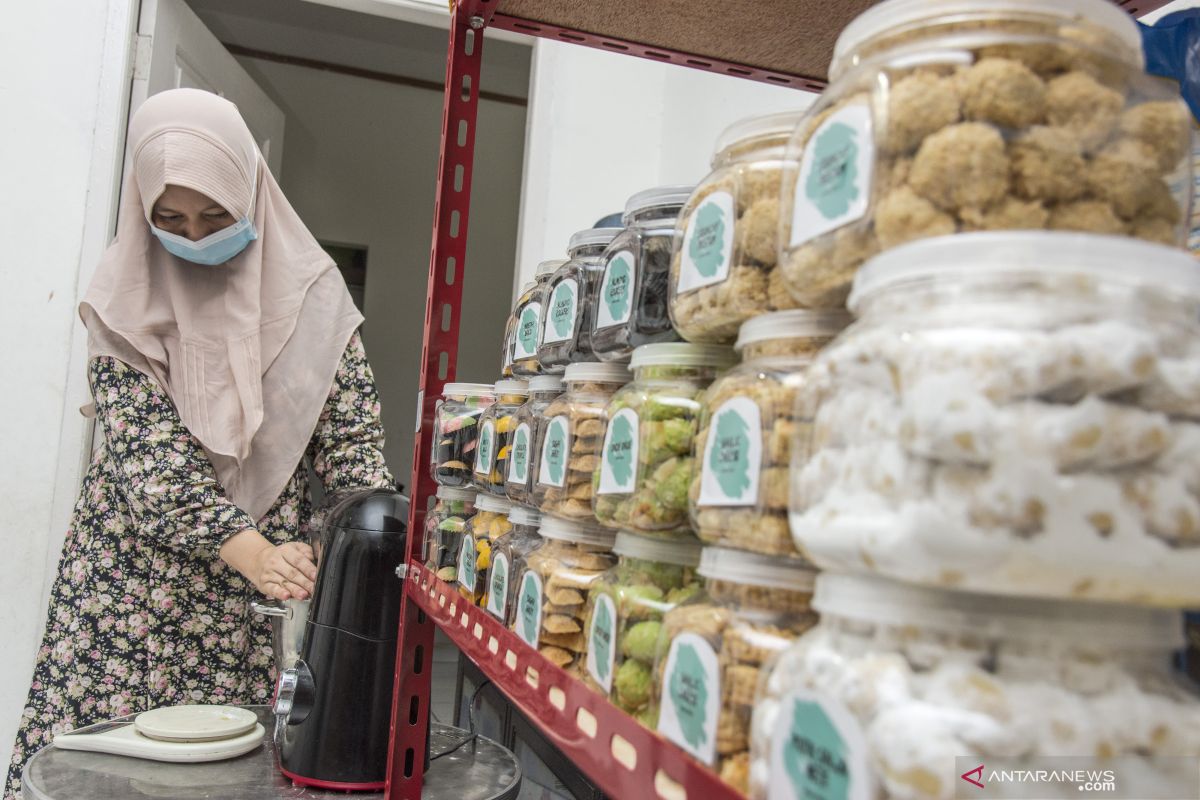 Ada nastar tahan banting, "Kue Rayo" buatan industri rumahan Pekanbaru laris di tengah pandemi