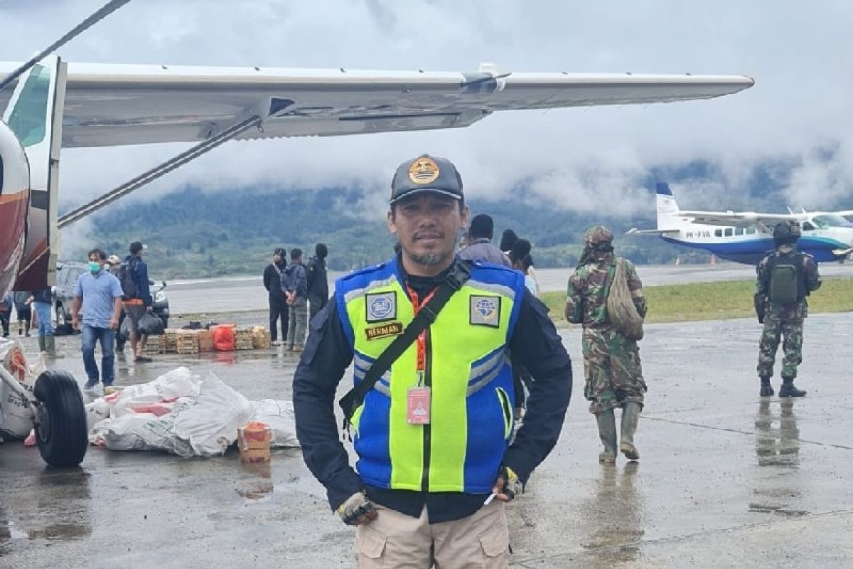 Flight services restarted at Aminggaru Airport in Papua's Ilaga