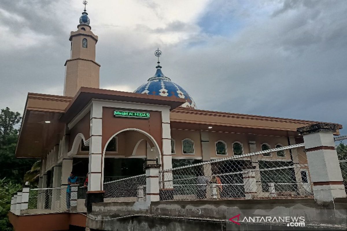 Junjung toleransi beragama, Bripka Junior Hutabarat sukses galang dana bangun masjid berbiaya Rp2 M di Taput