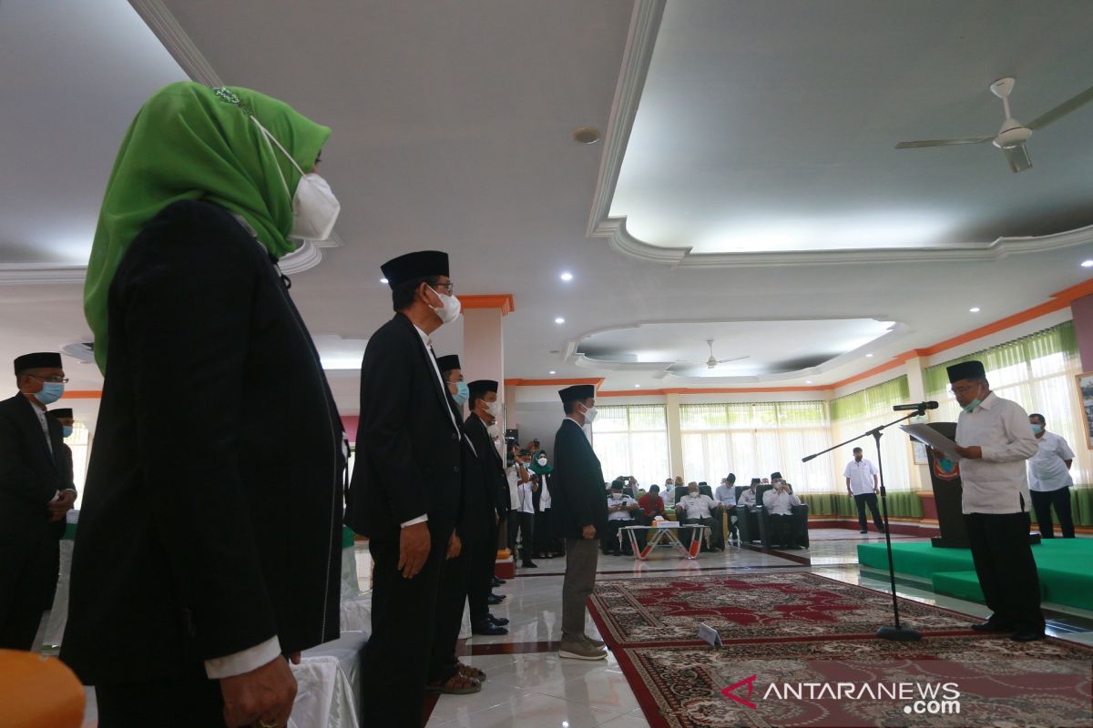 Jusuf Kalla lantik Nelson Pomalingo pimpin DMI Gorontalo