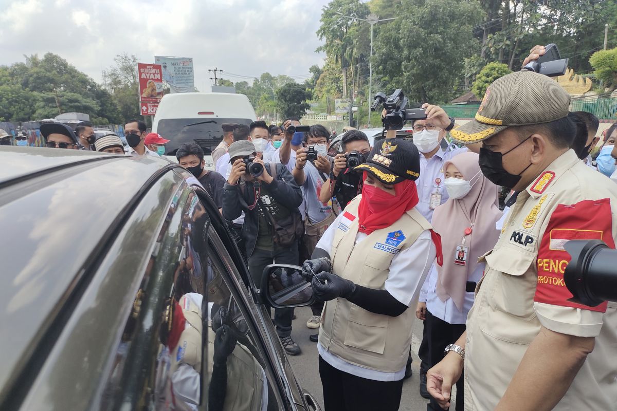 Wali Kota Bandarlampung tinjau pelaksanaan prokes di sejumlah lokasi