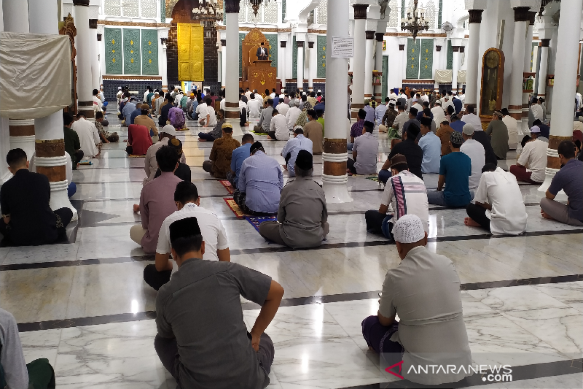 Peringatan Nuzulul Quran di Masjid Raya Aceh berjalan sederhana
