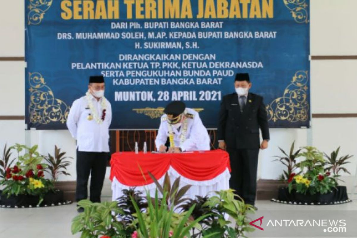 Soleh serahkan jabatan Bupati kepada Sukirman