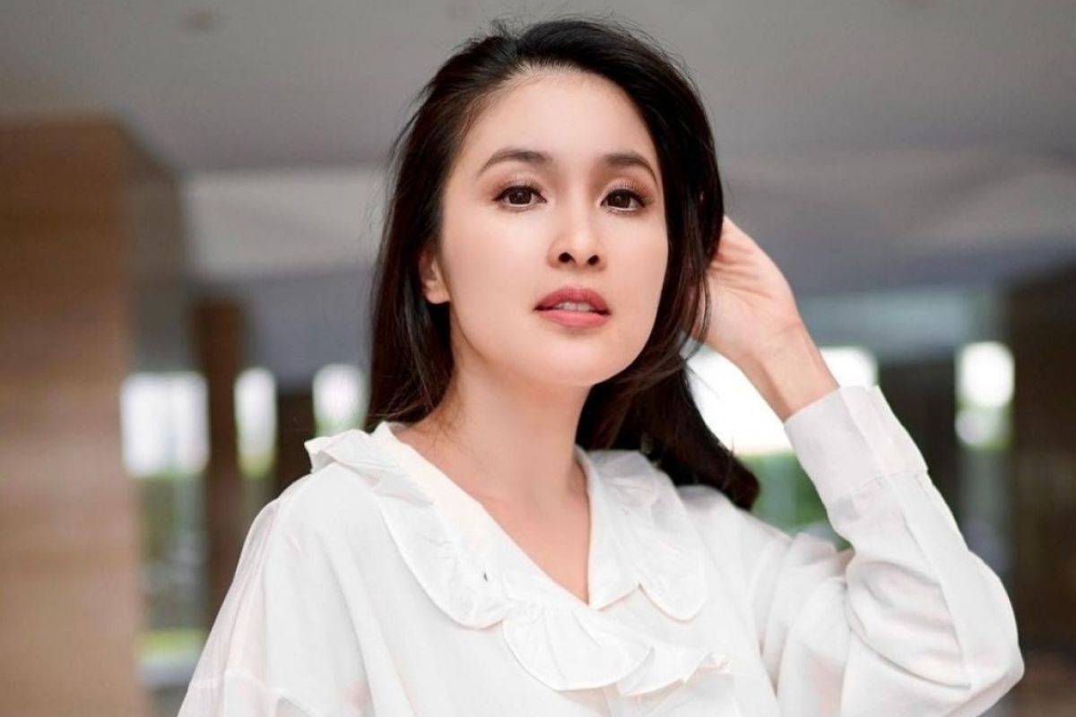 Rutin konsumsi vitamin C, Sandra Dewi terhindar dari flu dan sariawan