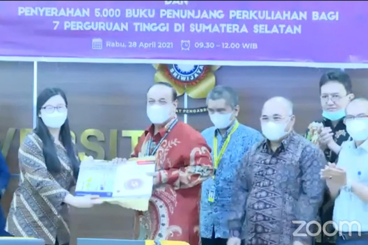 Medco Foudation salurkan 5.000 buku ke perguruan tinggi di Sumsel