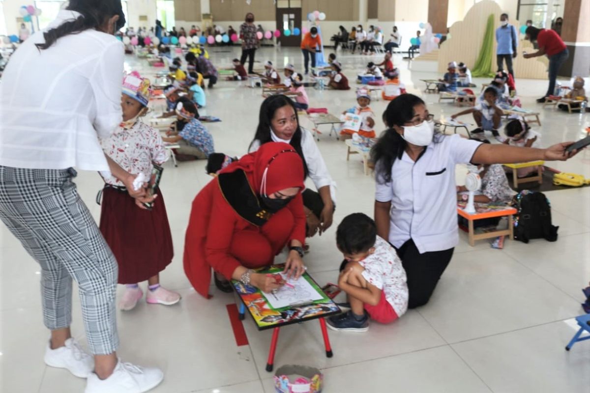 Istri Gubernur Maluku rayakan HUT dengan lomba menggambar untuk anak