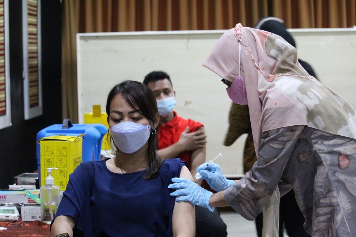 Menkes tegaskan izin Sinovac dari WHO perkuat bukti vaksin di Indonesia aman