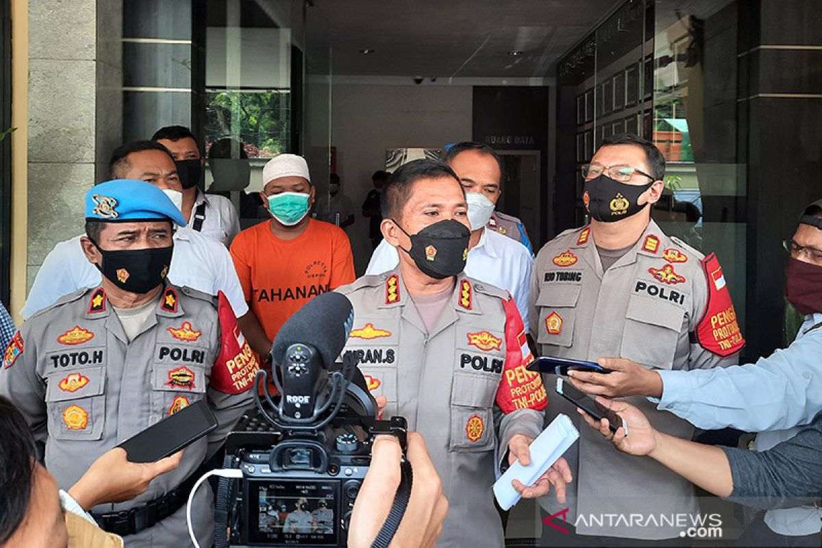 Polisi bekuk penyebar berita bohong ada babi ngepet di Depok