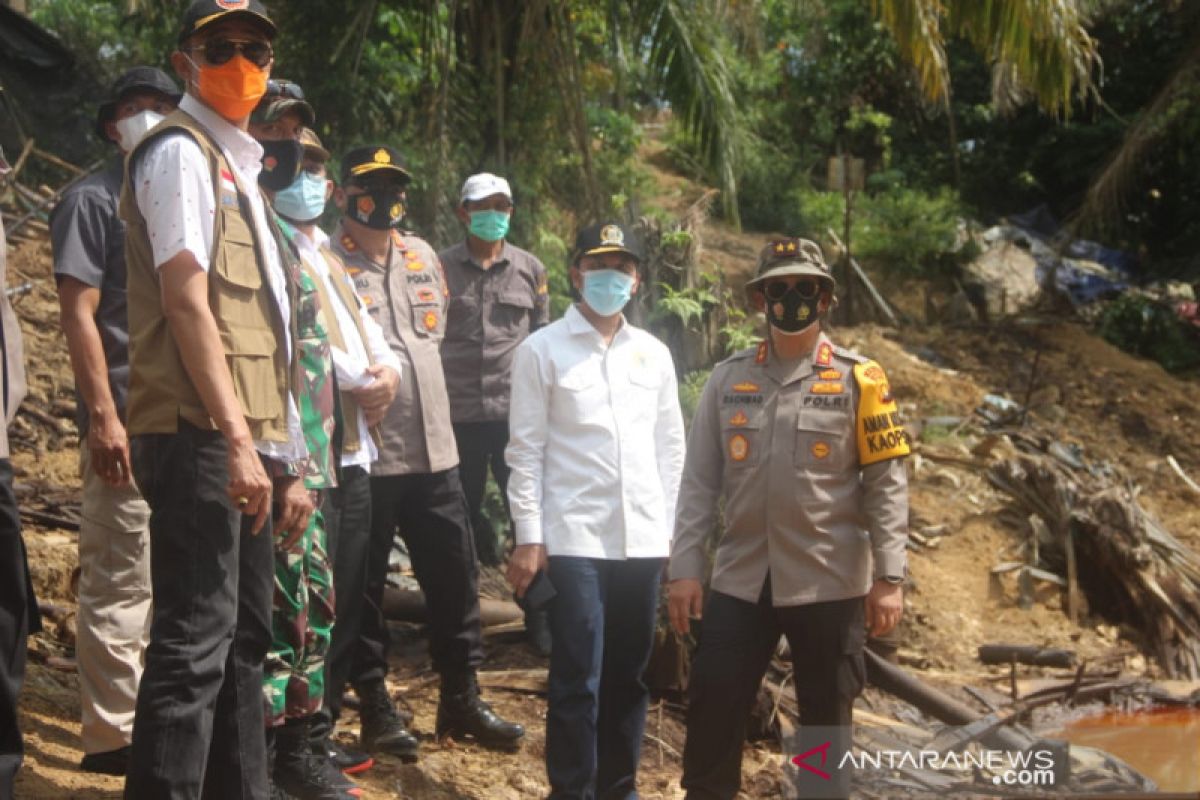 Jambi pulihkan lingkungan rusak  akibat pengeboran minyak ilegal