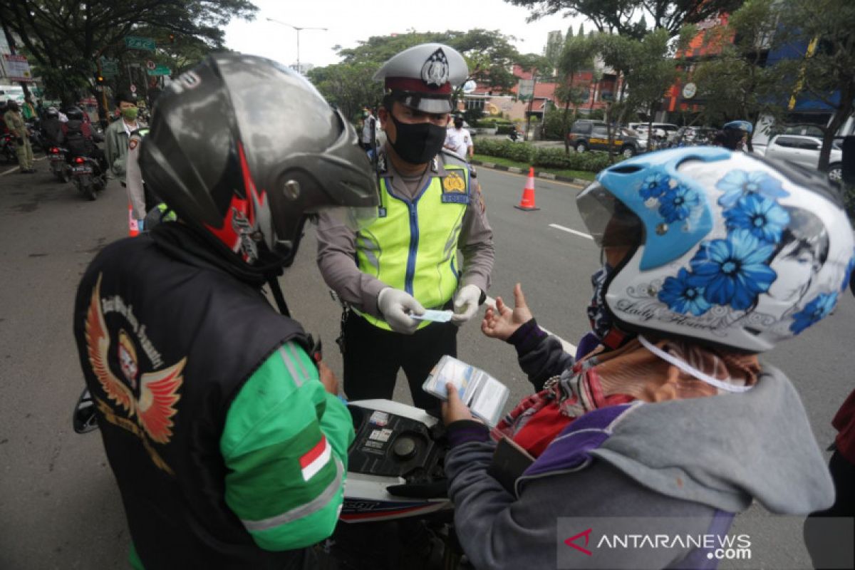 Pemerintah Kota Bandung memperketat pengawasan mobilitas warga