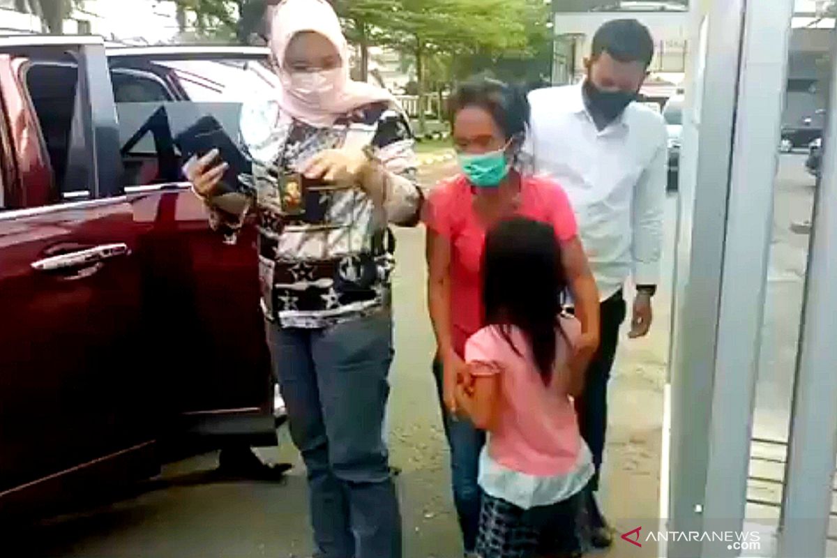 Polisi tangkap seorang perempuan eksploitasi anak jadi pengemis di Palembang