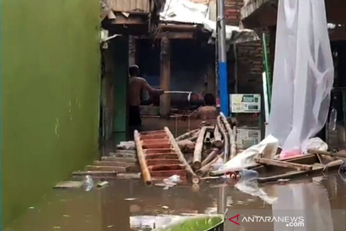 Banjir kembali rendam permukiman warga di Kampung Melayu