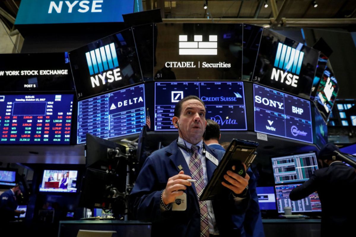 Wall Street dibuka bervariasi, investor tunggu keputusan The Fed