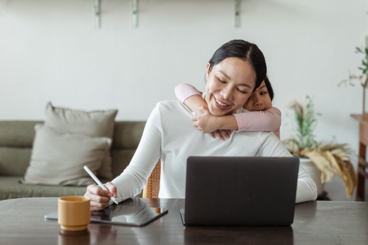 Tiga "skill" penting untuk ibu jadi "mompreneur" di rumah