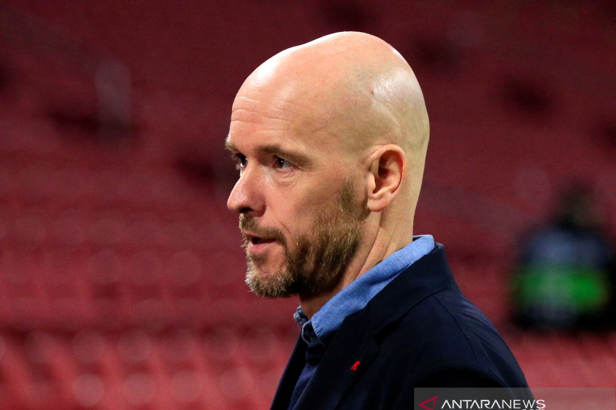 Ajax pertahankan Erik ten Hag sampai 2023