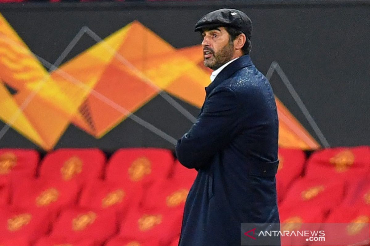 Pelatih Paulo Fonseca sebut penampilan babak kedua Roma serba salah