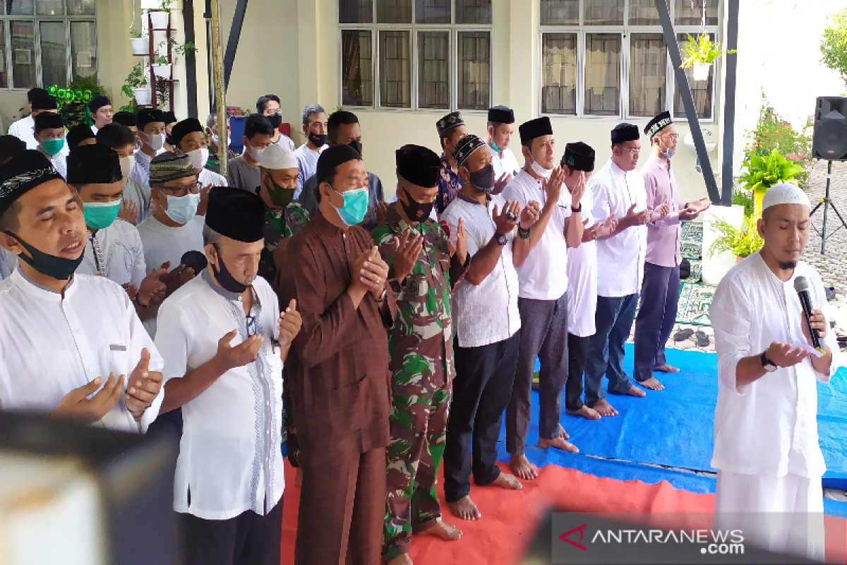 SMP 3 Banda Aceh gelar shalat ghaib untuk korban KRI Nanggala 402