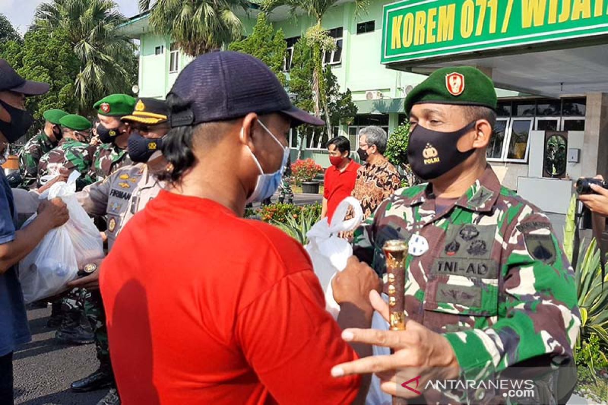 Bakti sosial TNI-Polri di Banyumas sasar warga miskin dan panti asuhan
