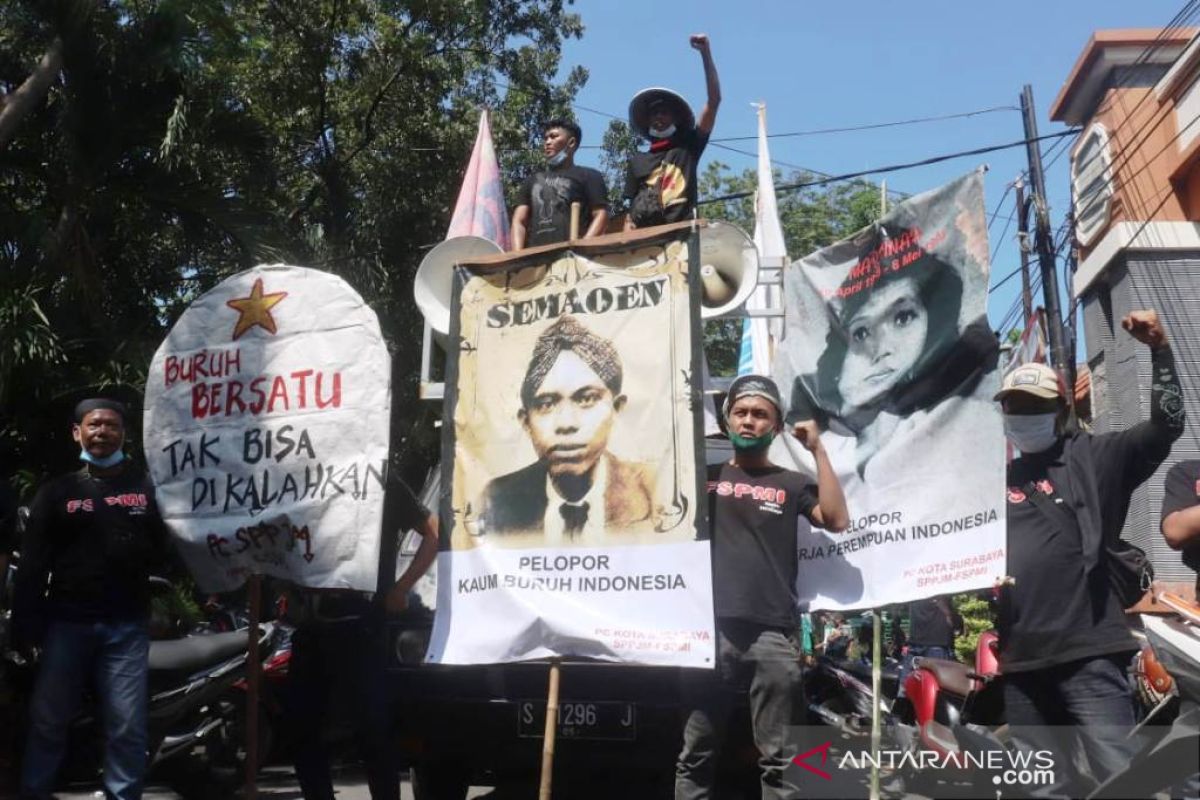 Gubernur Jatim ajak buruh dan pengusaha berkolaborasi bantu pemulihan ekonomi