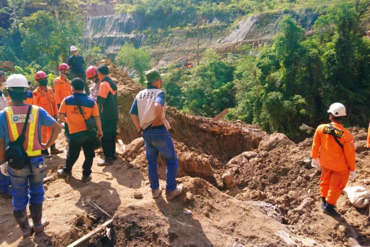 Update, pencarian korban longsor Batang Toru hari kedua nihil