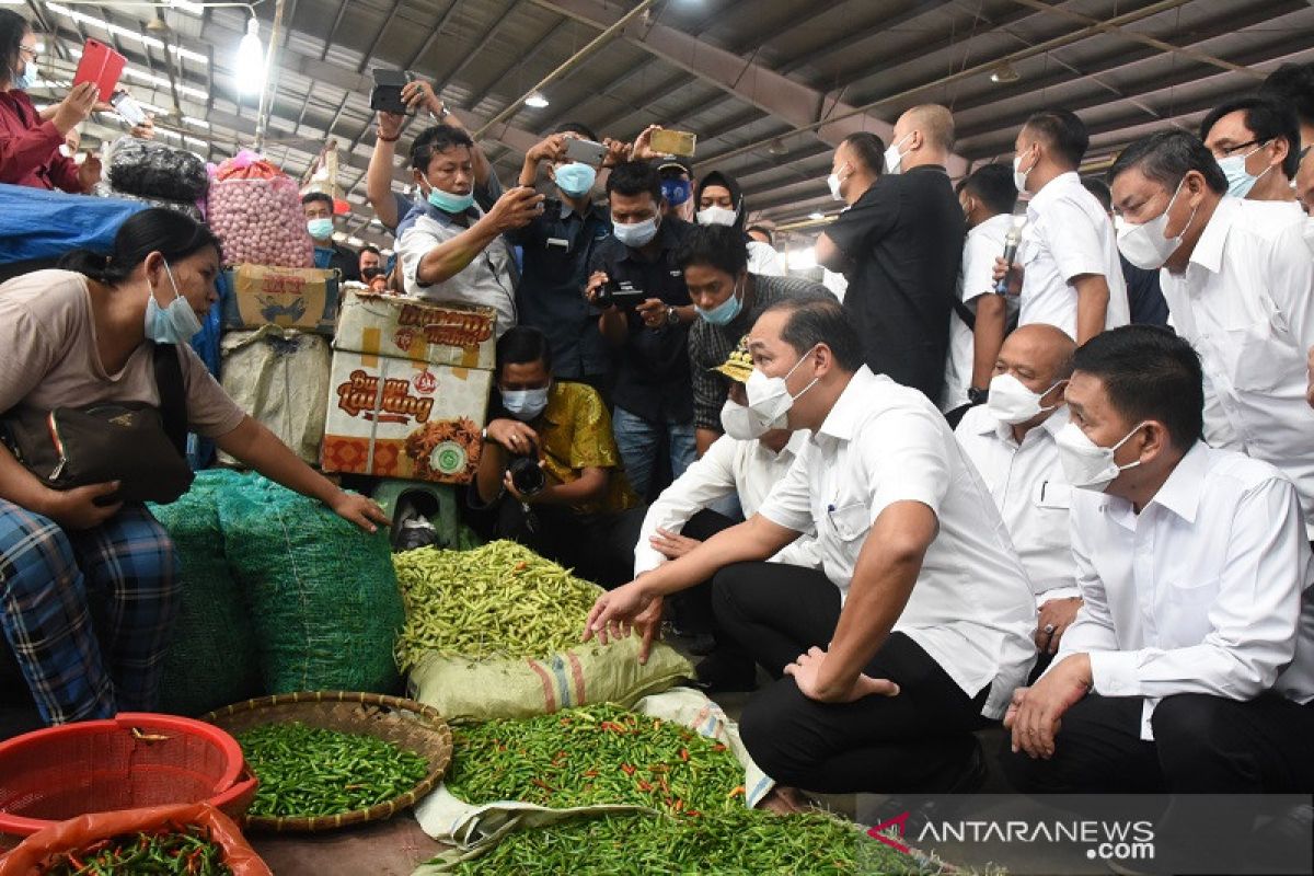 Menteri Perdagangan kunjungi Pasar Raya MMTC