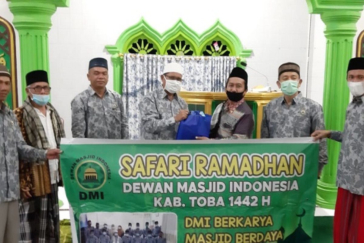 Safari Ramadhan DMI Toba terapkan prokes