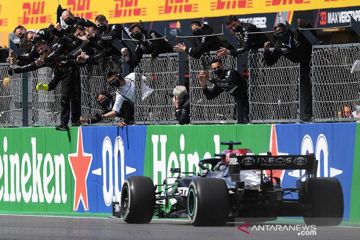 Hamilton juarai GP Portugal untuk kemenangan ke-97 dalam karier