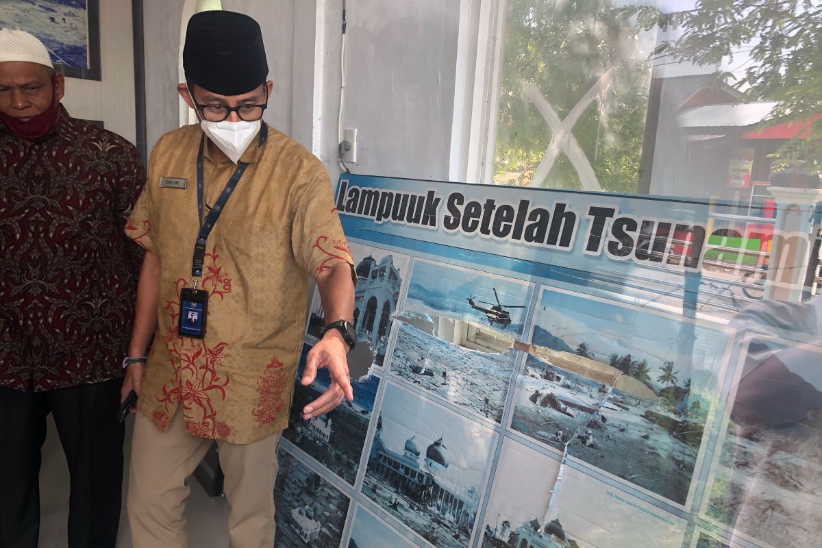 Menparekraf kunjungi Masjid Rahmatullah, tetap kokoh dihantam tsunami