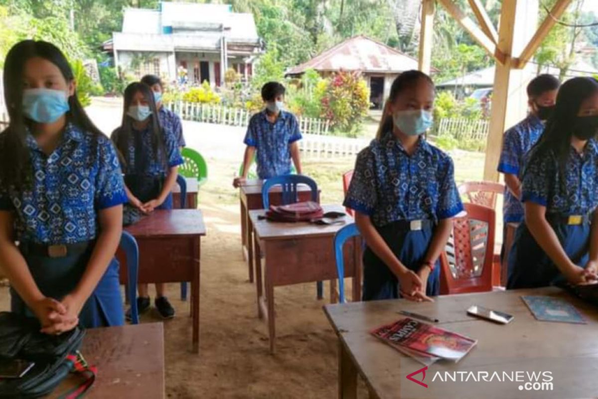 Bupati Minahasa Tenggara apresiasi kinerja guru di saat pandemi COVID-19