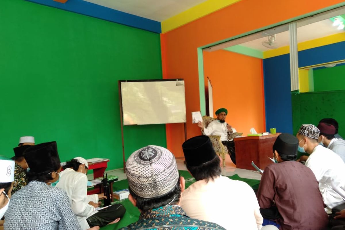 Ratusan warga tuntaskan pelatihan shalat berkualitas di MNQ Surabaya