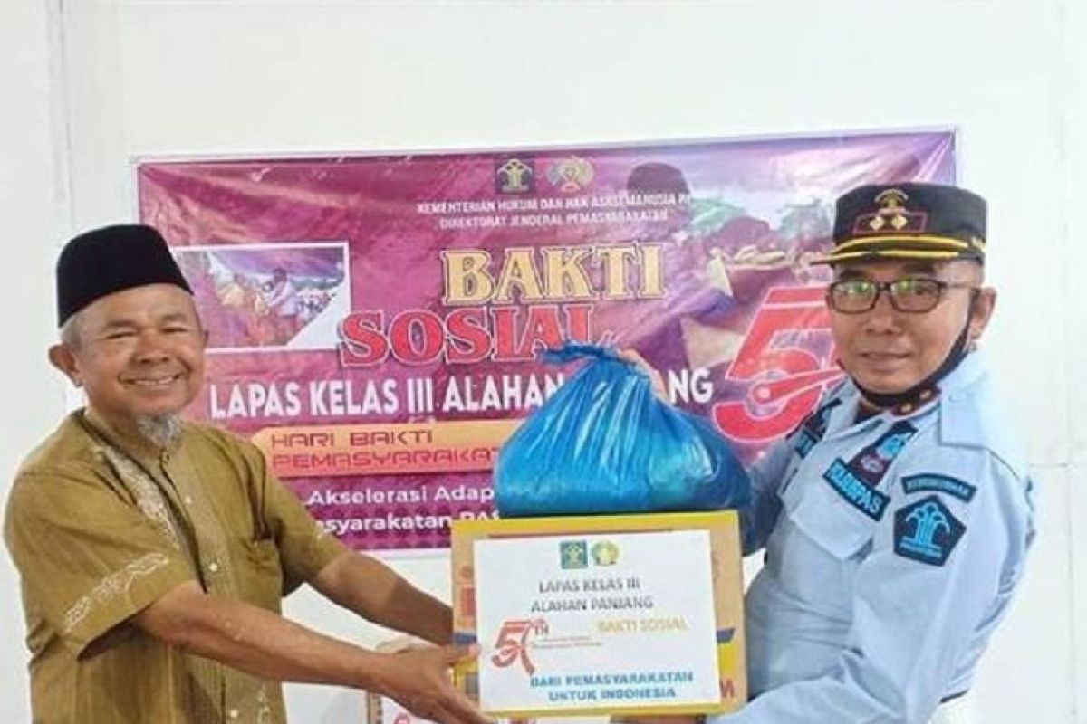 Lapas Alahan Panjang berikan bahan-bahan kebutuhan pokok ini ke panti asuhan Nurul Iman