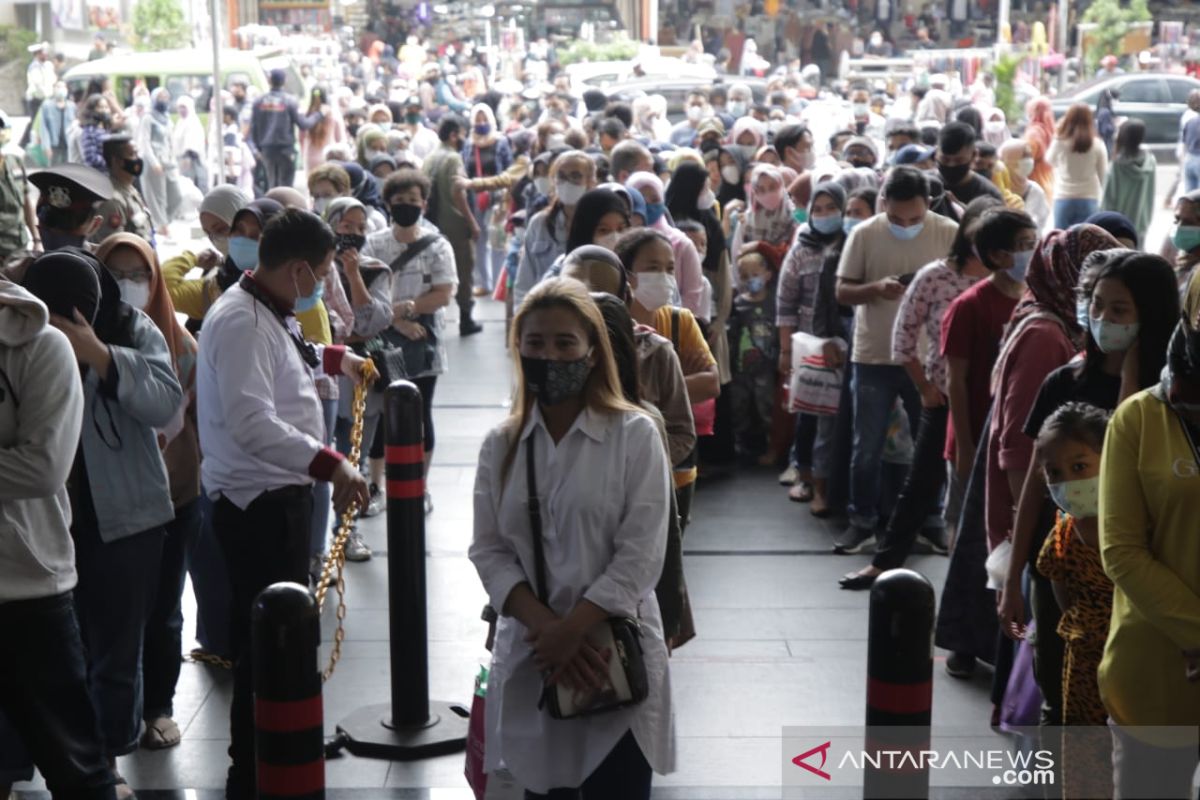 Pemerintah harus antisipasi kerumunan di pasar dan mal jelang lebaran