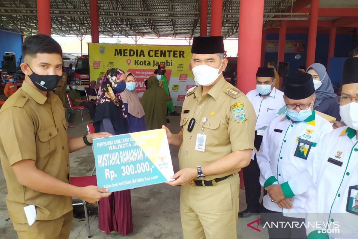 Baznas Kota Jambi menyalurkan Rp2,1 miliar untuk mustahik