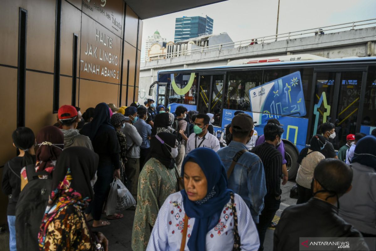 TransJakarta layani empat rute khusus menuju Tanah Abang